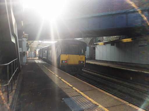 318257 at Dalmarnock.