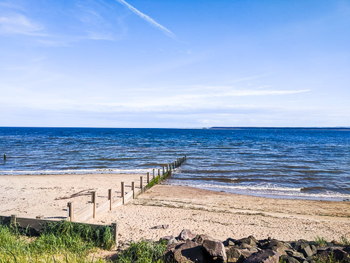 Between Monifieth and Balmossie.