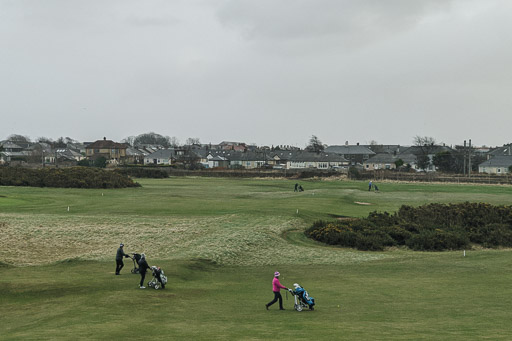 Between Newton-On-Ayr and Prestwick Town.