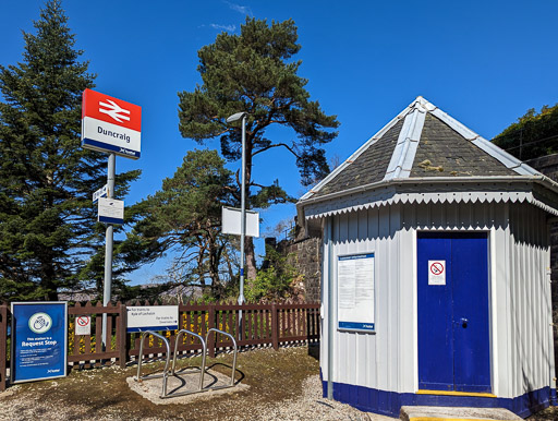 Duncraig Station.