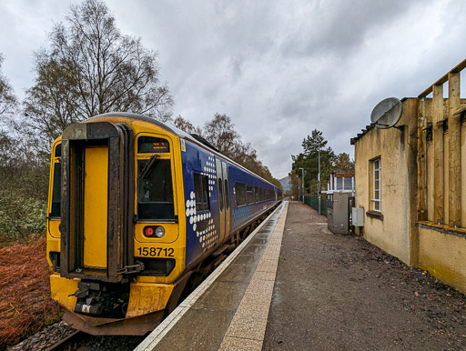 158712 at Lochluichart.