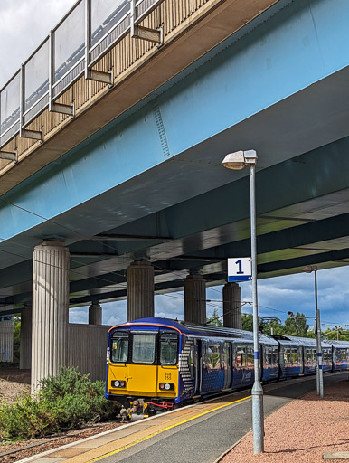 Rutherglen Station.