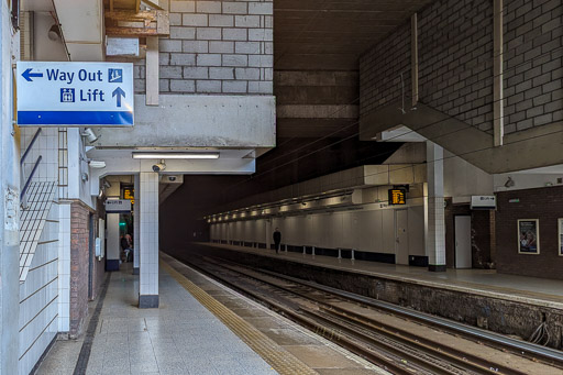 Charing Cross (Glasgow) Station.