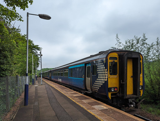 156506 at Thorntonhall.