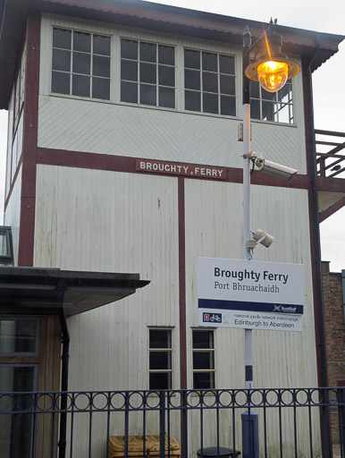 Broughty Ferry Station.