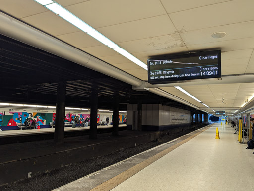 Glasgow Queen Street Ll Station.