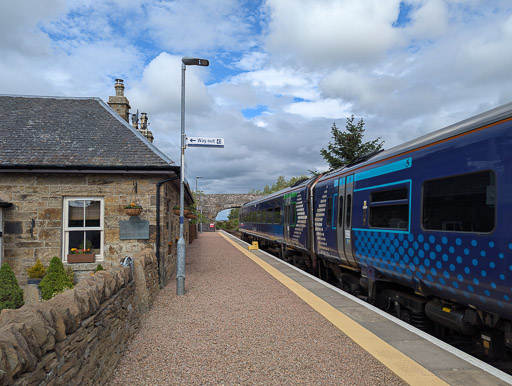 Scotscalder Station.
