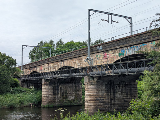 Between Dalmarnock and Cambuslang.